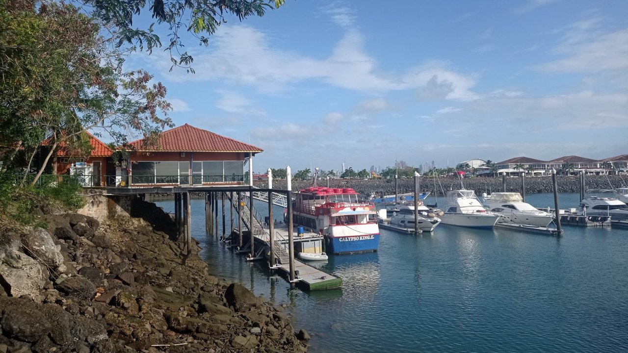 048 Panamský prieplav - Panama city