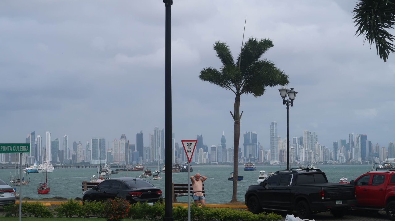 048 Panamský prieplav - Panama city