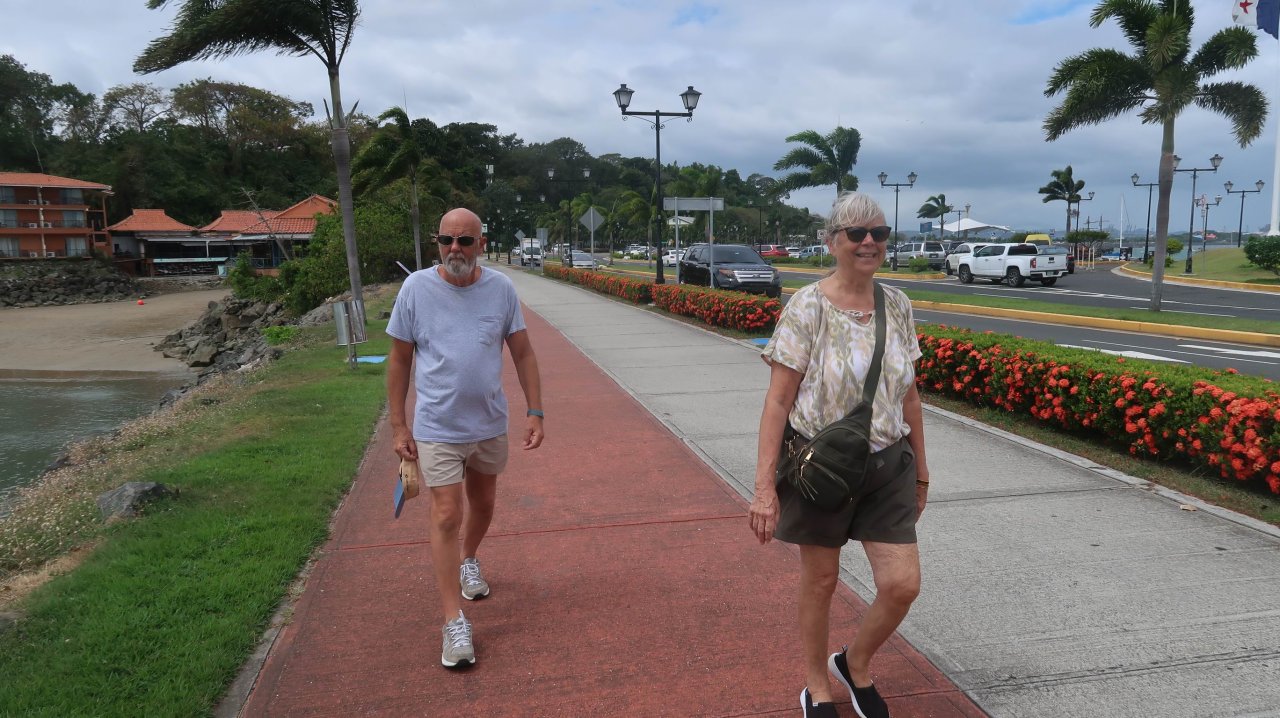 048 Panamský prieplav - Panama city