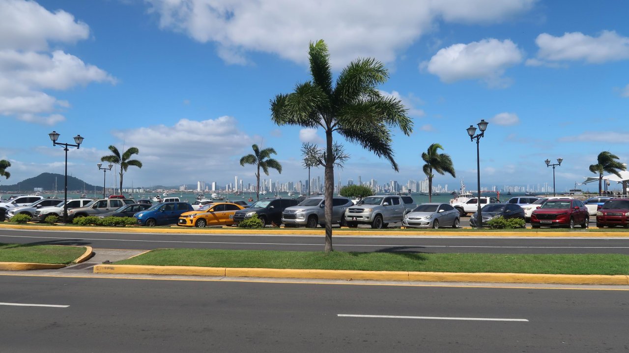 048 Panamský prieplav - Panama city