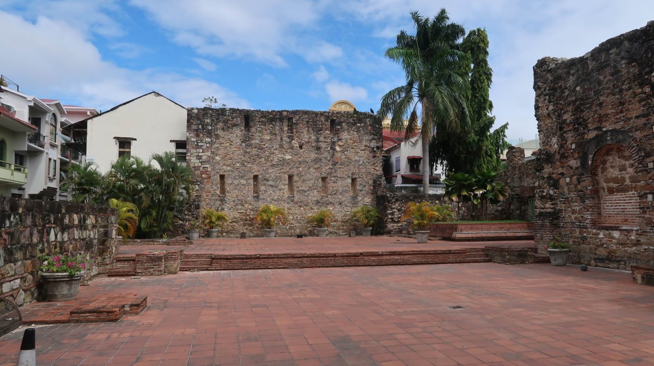048 Panamský prieplav - Panama city