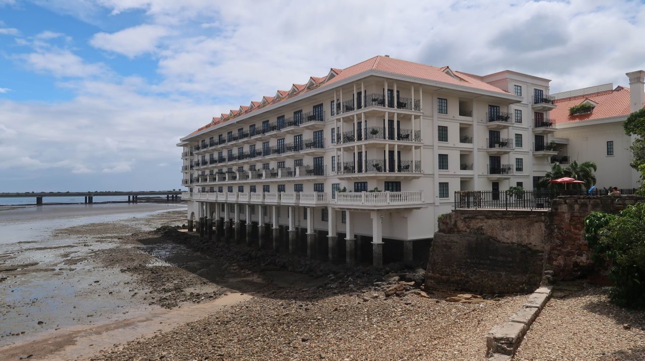 048 Panamský prieplav - Panama city