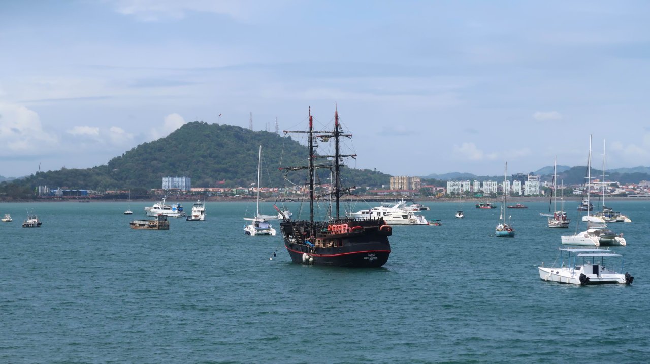 048 Panamský prieplav - Panama city
