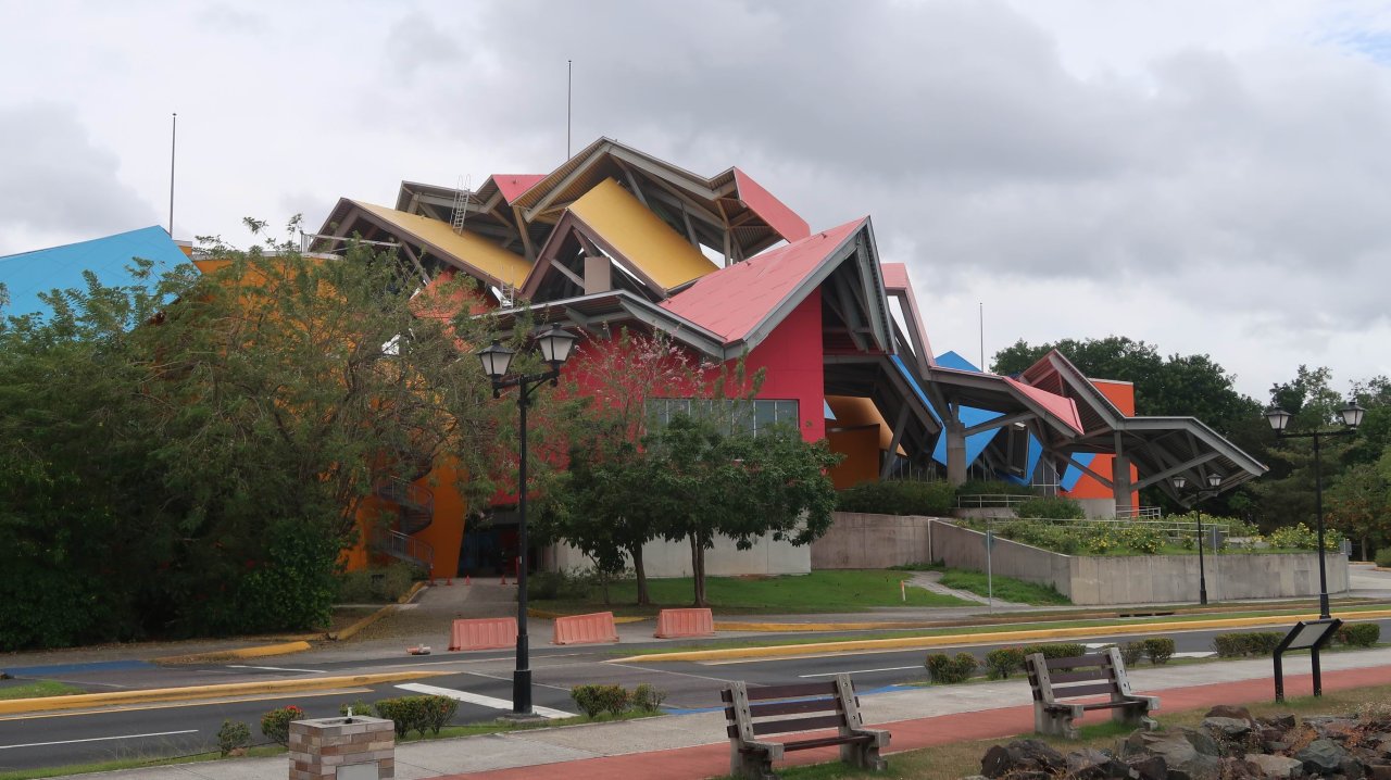 048 Panamský prieplav - Panama city